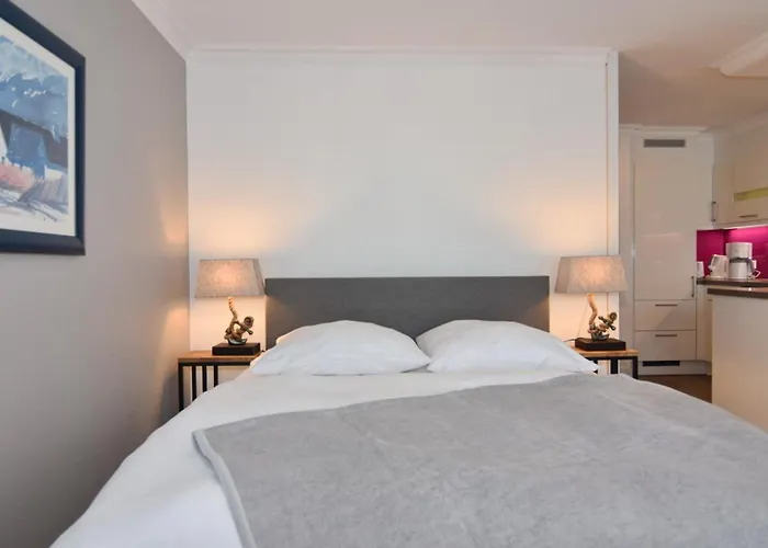 Metropol, Whg 2, Landseite 1og *